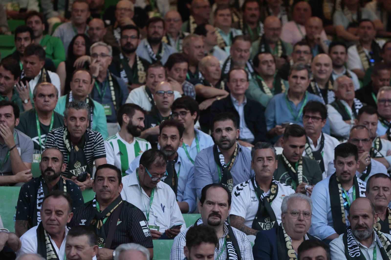 Búscate en el acto Siempre Verdiblancos