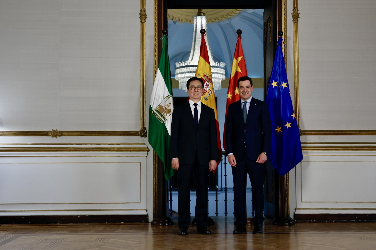 Las mejores fotos de la visita del vicepresidente chino Han Zheng a Sevilla para reunirse con Juanma Moreno