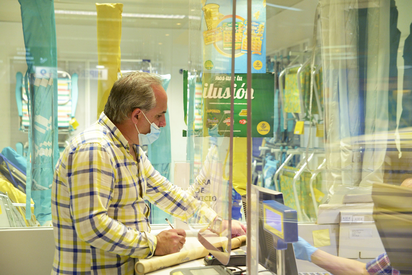 Fotos de los centros comerciales de Algeciras al inicio dela fase 2