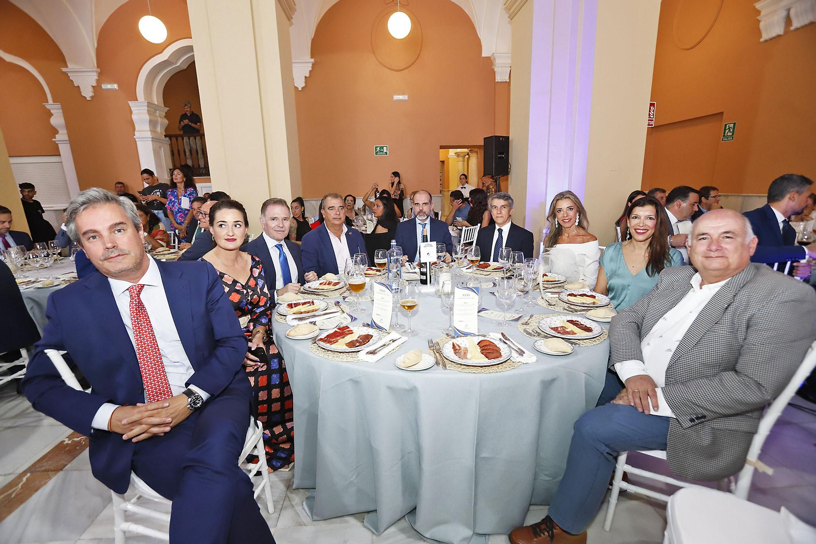 Imágenes de la recepción a los invitados a la gala de los Onubenses del Año