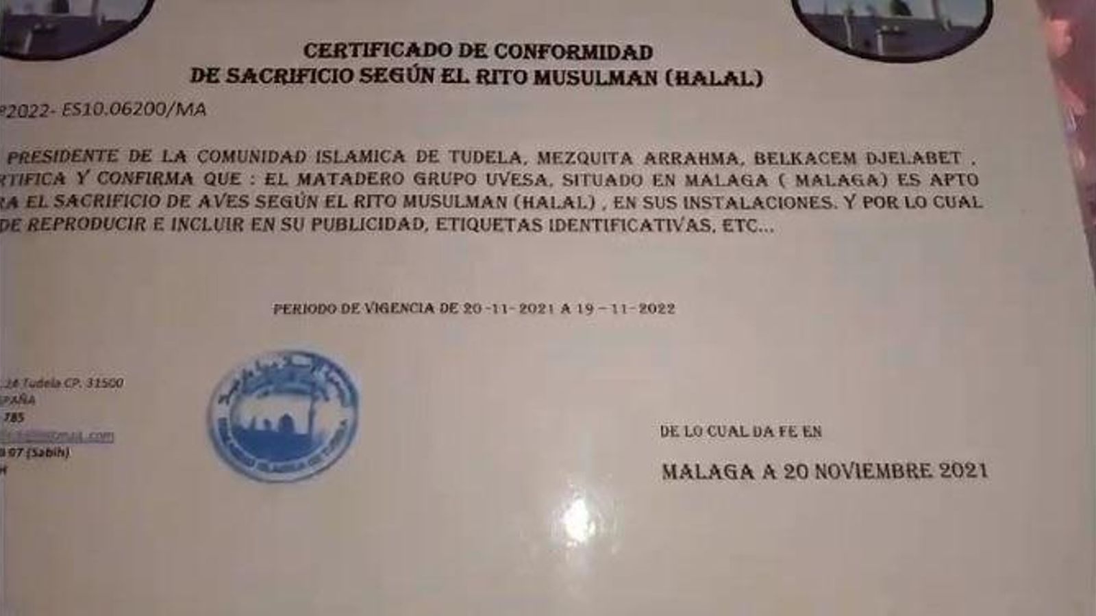 El documento pegado en la puerta de la nevera del supermercado.