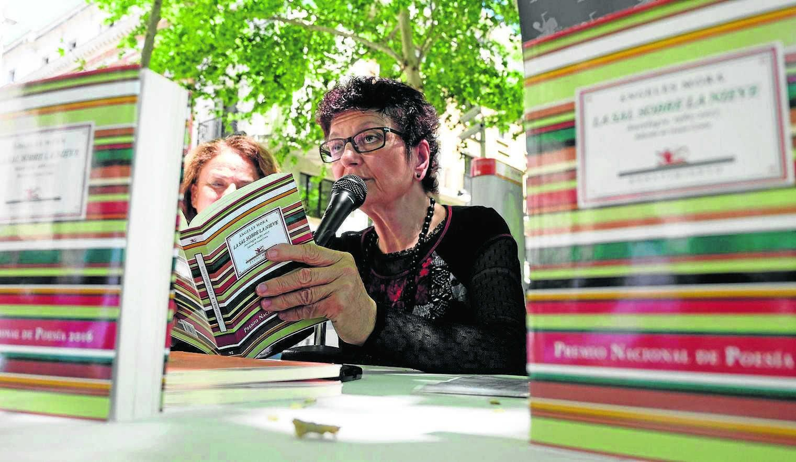 Ángeles Mora. Ángeles Mora.