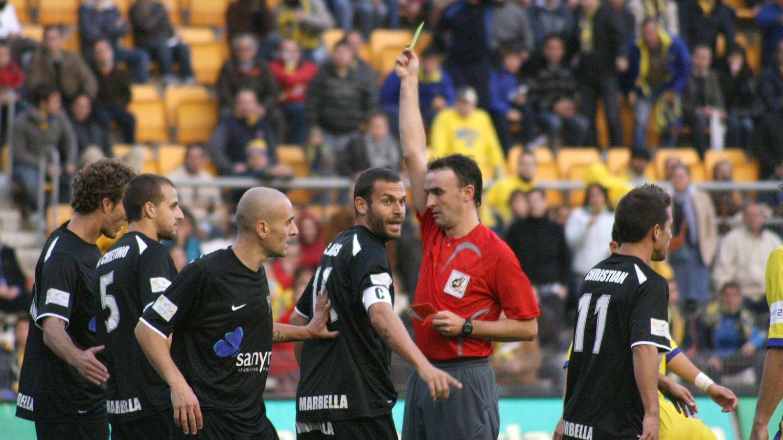 Méndez Caballero, su nombre futbolero, en un Cádiz-Marbella.