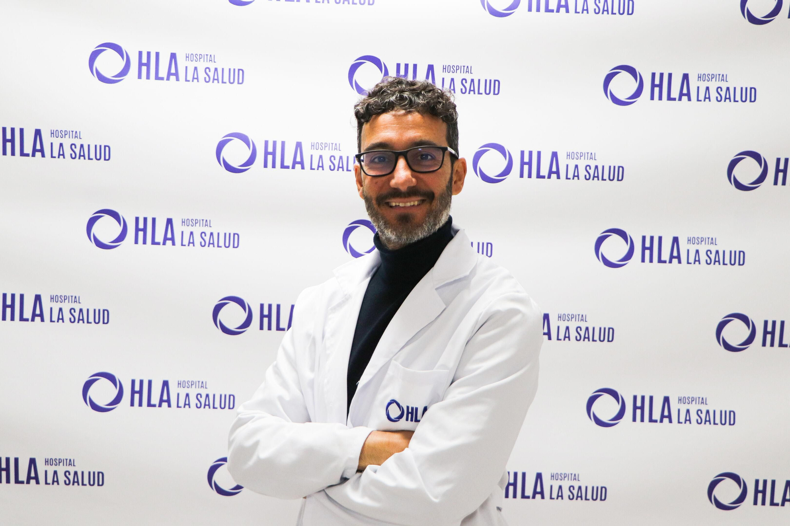 El Doctor Juan José Domínguez, especialista en Cirugía Ortopédica y Traumatología Infantil.