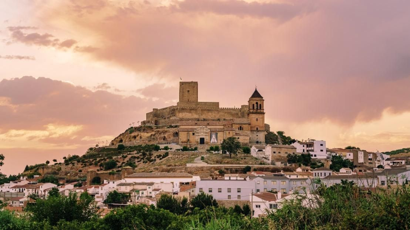 El Castillo-Palacio de Alcaudete, tierra de fronteras entre los reinos nazarí y cristiano, es el escenario perfecto para esta cena teatralizada.