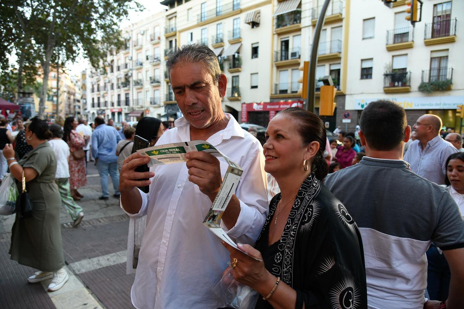 Colombinas 2022: Imágenes del ambiente en la plaza de toros en la novillada del martes
