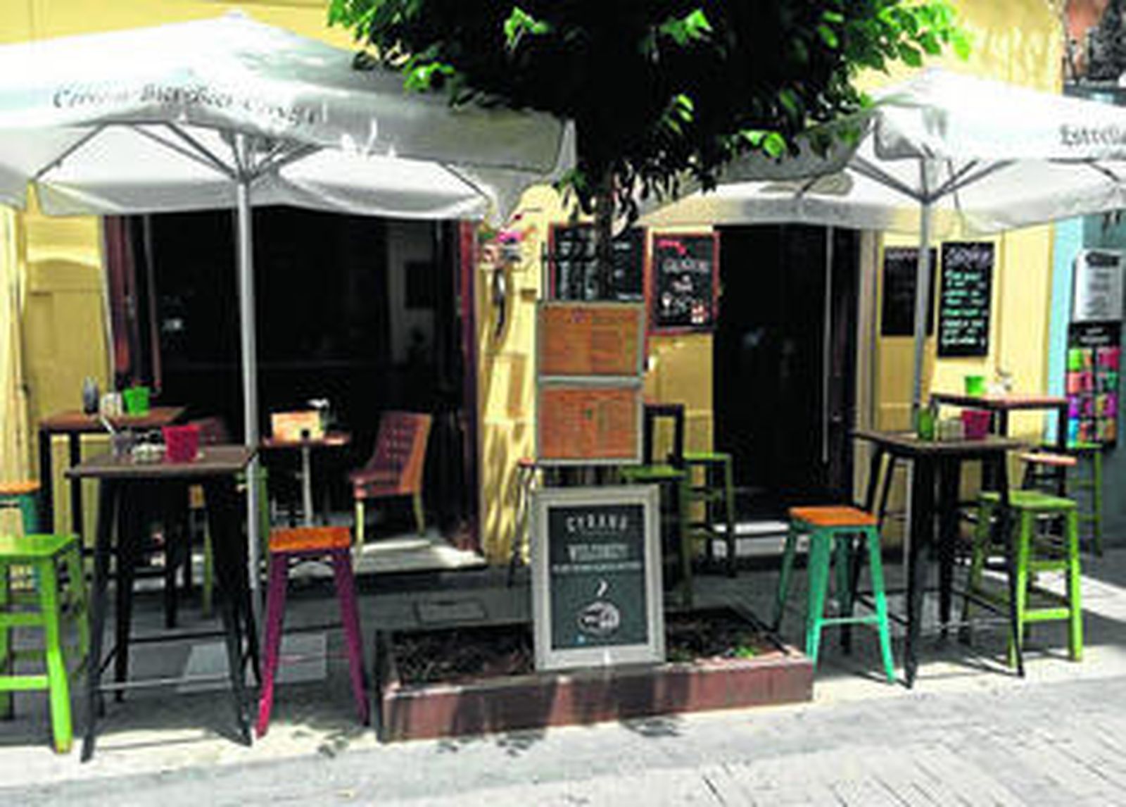Café Cyrano se encuentra en la calle Méndez Núñez de la capital.
