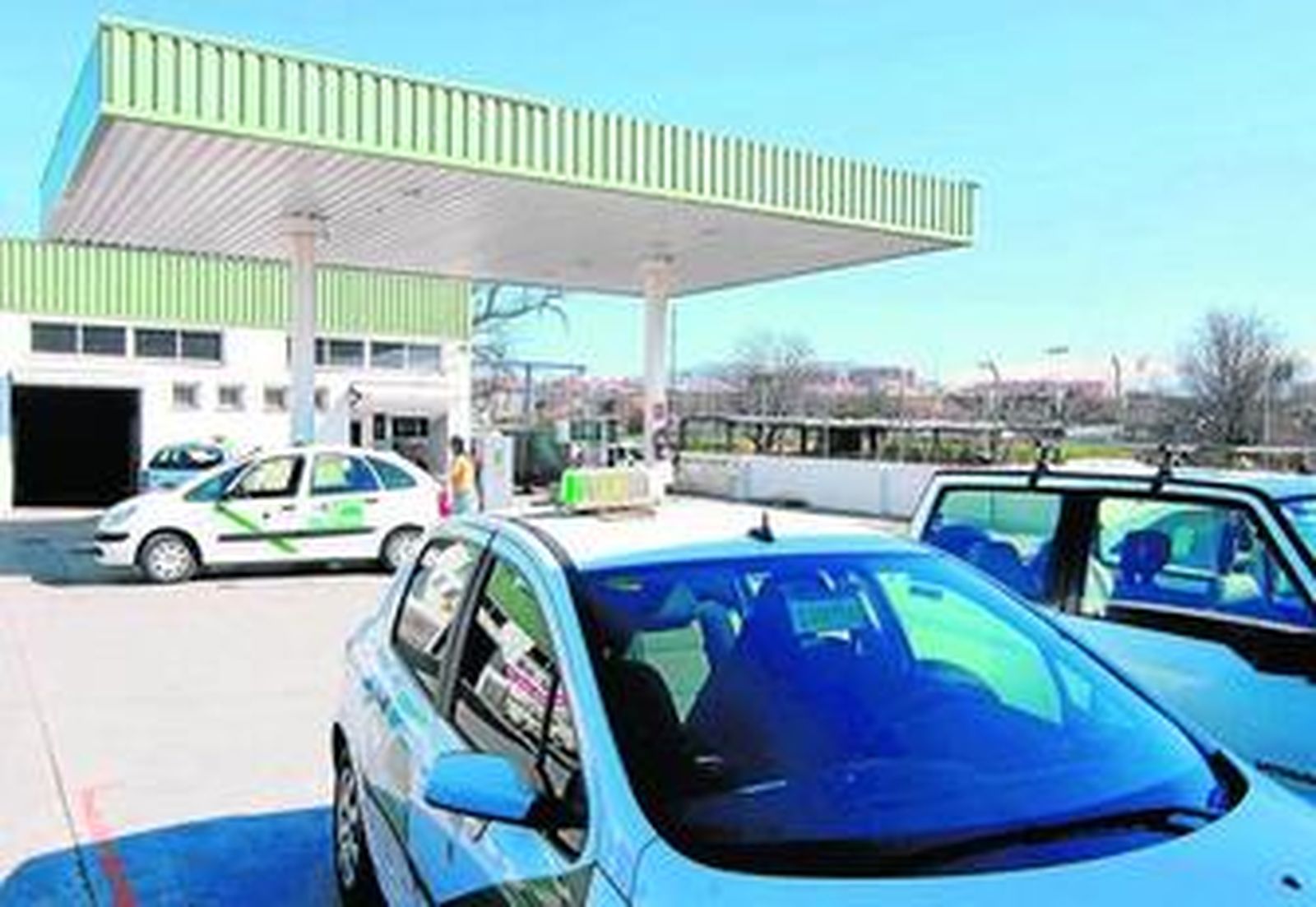 La Gremial del taxi de Granada dispuesta a colaborar en las movilizaciones contra la liberalización del sector.