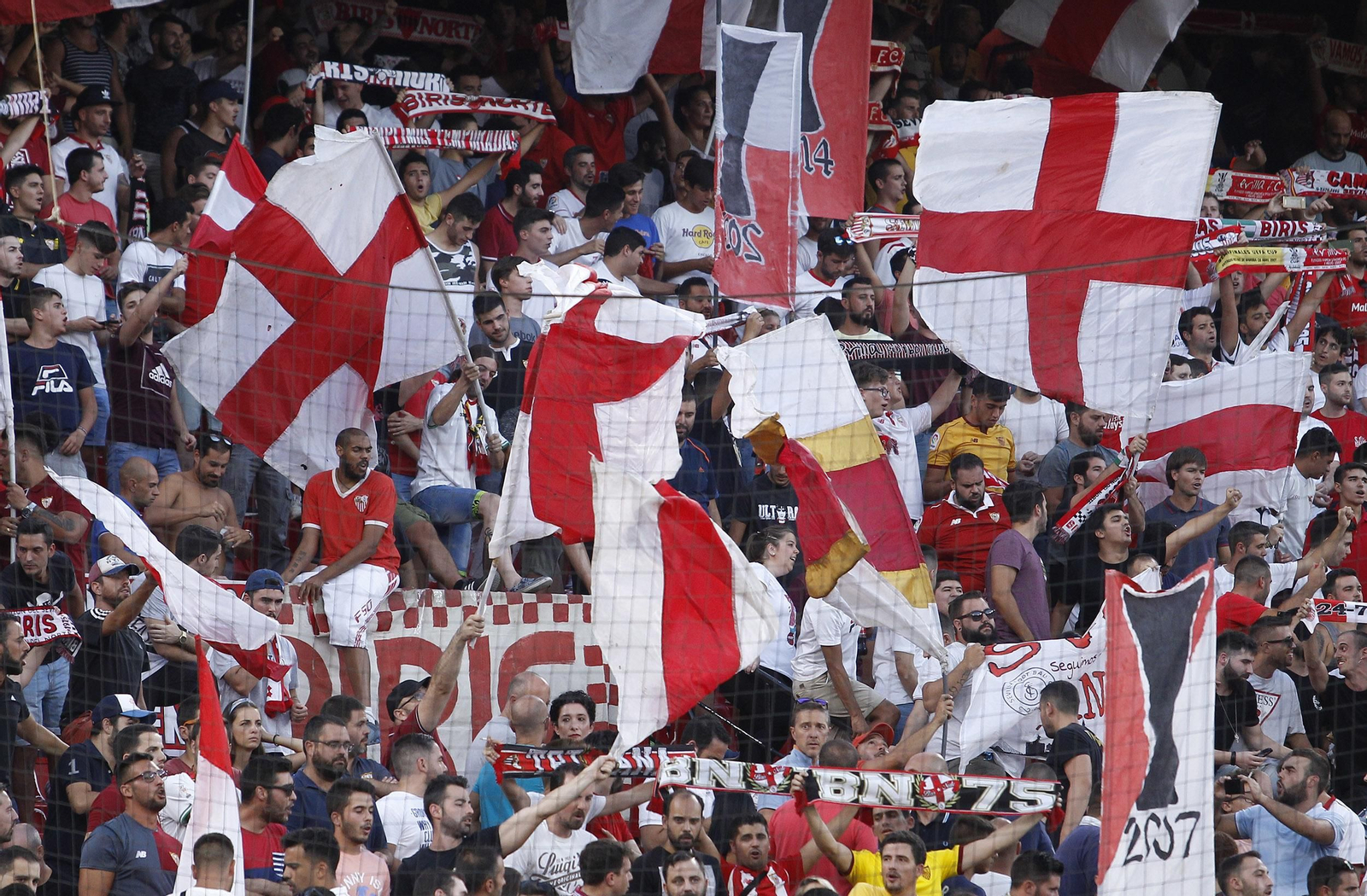 Las imágenes del Sevilla-Basaksehir