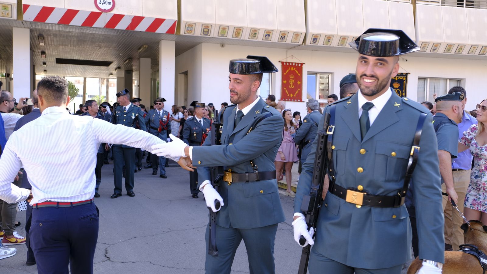 Imágenes de la Festividad del Pilar en la Comandancia de la Guardia Civil de Almería