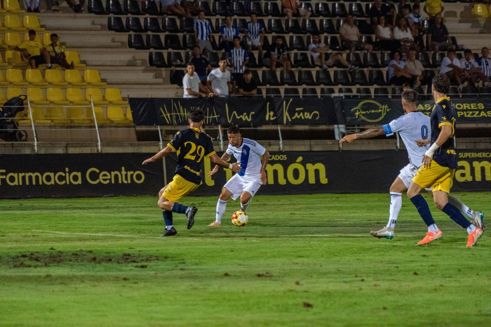 Imágenes del partido AD Merida - Recreativo de Huelva del Trofeo de la Bella