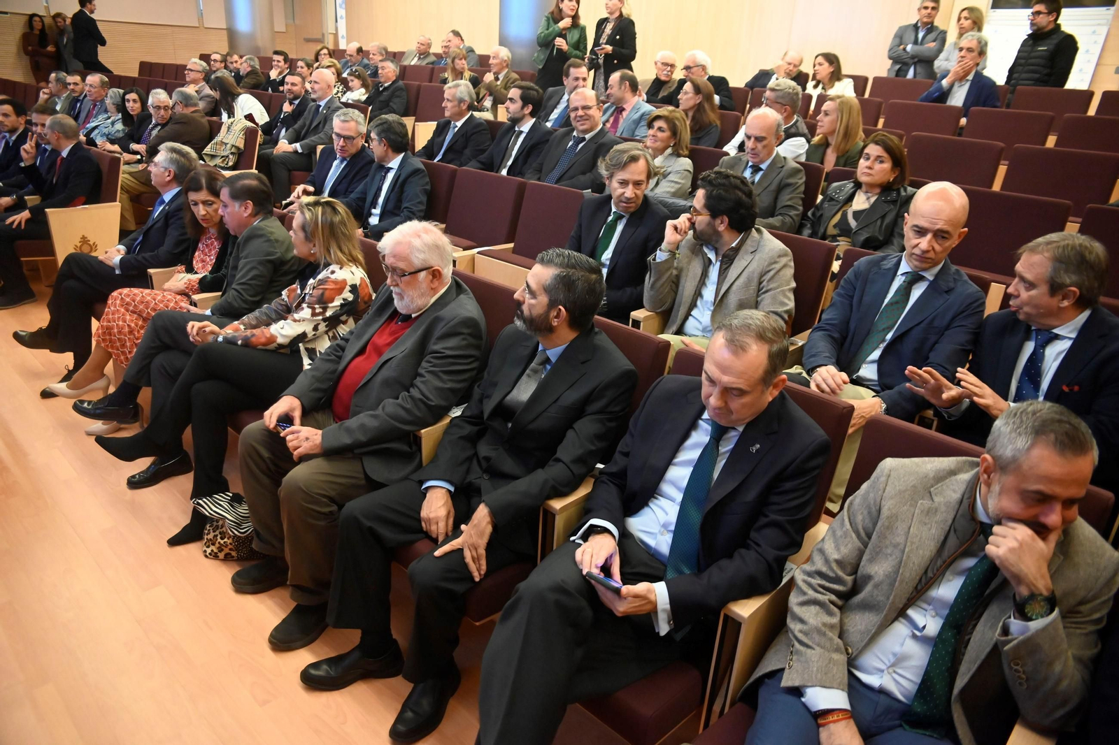 La entrega de los Premios de Investigación del Colegio de Médicos de Córdoba, en imágenes