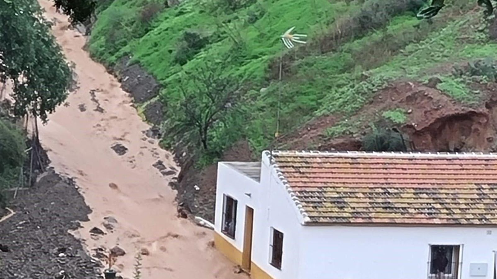 Una casa en Almogía, una de las zonas más dañadas por la tromba. Una casa en Almogía, una de las zonas más dañadas por la tromba.