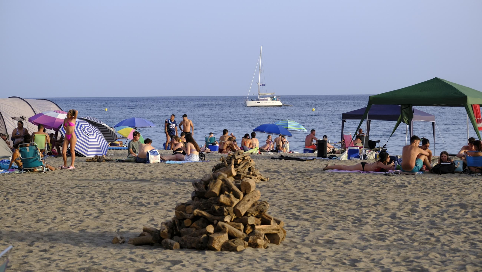 La Noche de San Juan en Almería, en imágenes