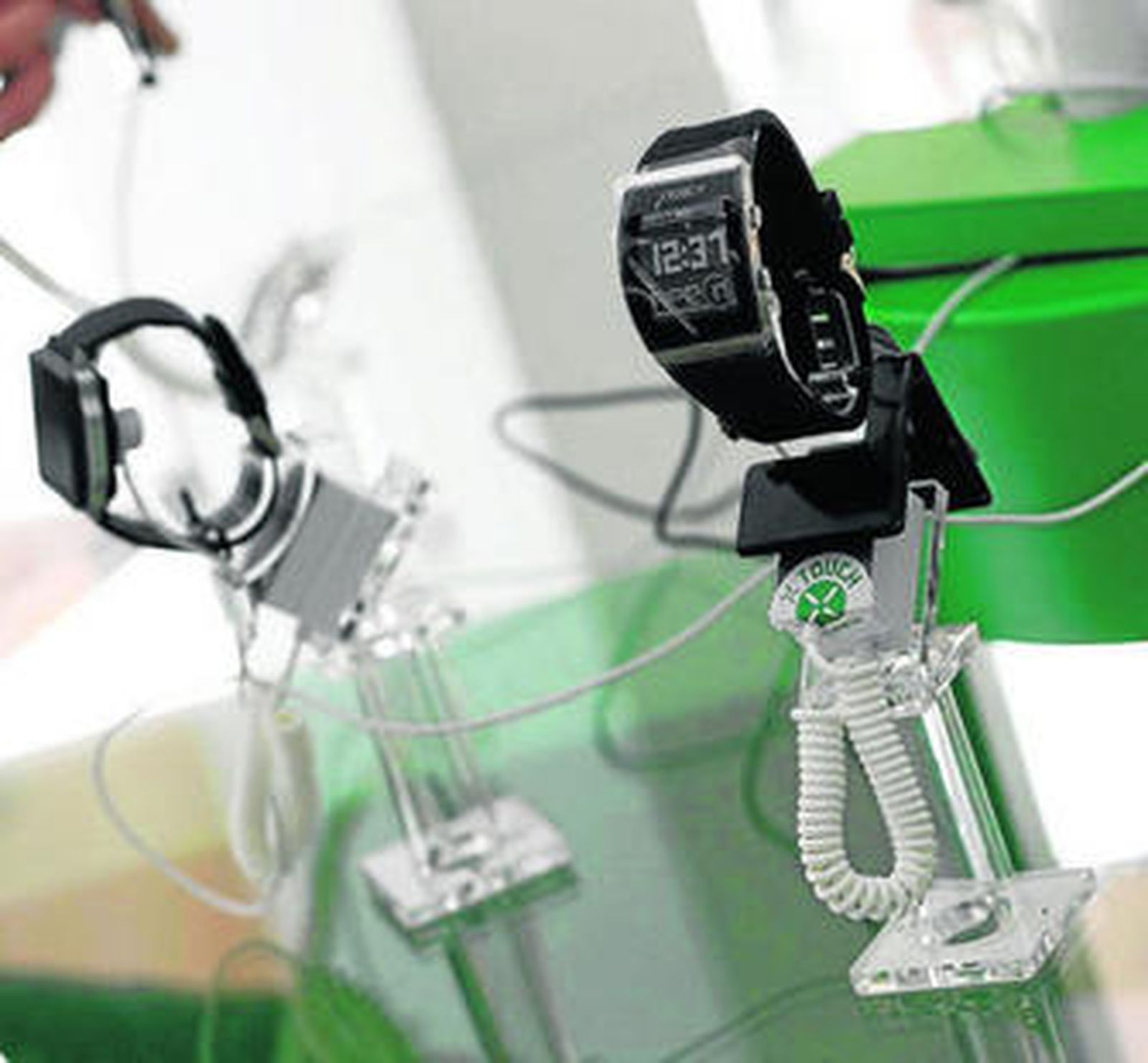 Los relojes con tecnología móvil han conquistado a los granadinos.