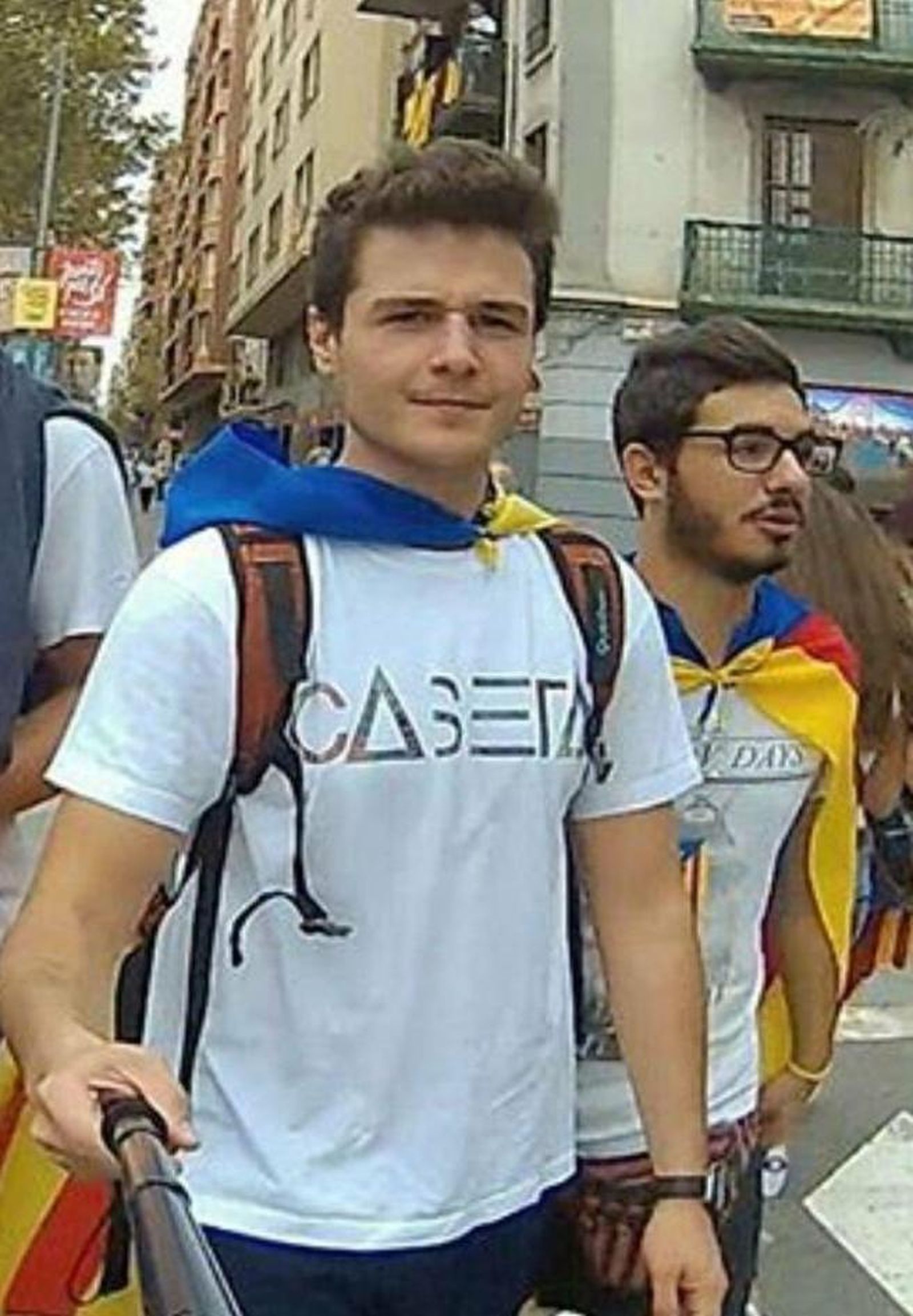 Miki Núñez en la foto de las redes sociales captado en una Diada con una estelada