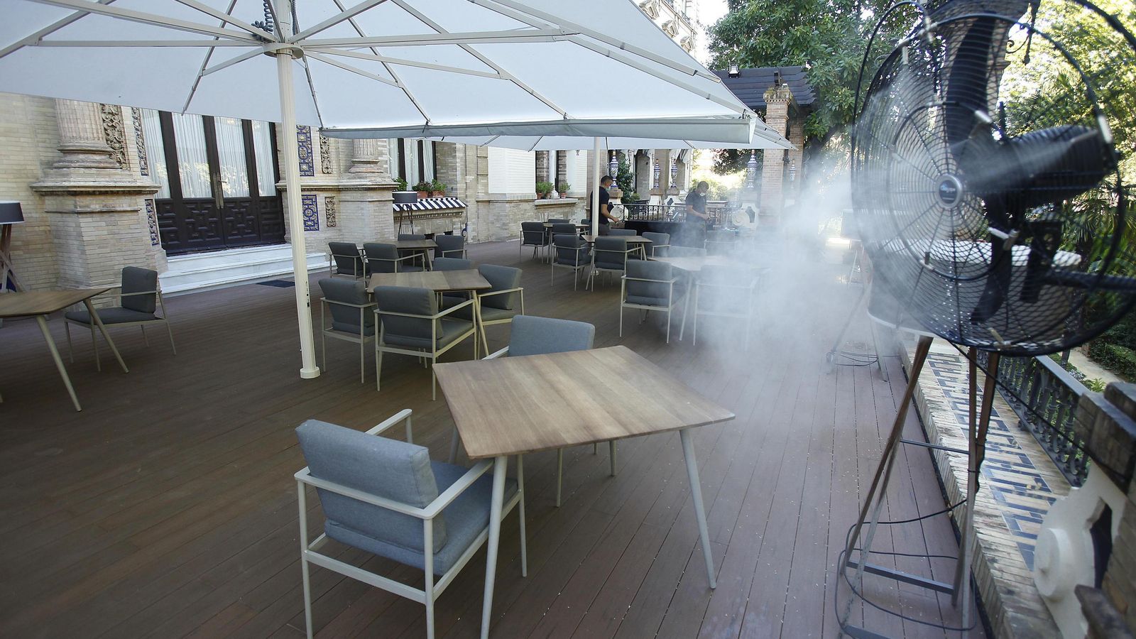 La terraza del Alfonso XIII se ha ampliado este año.