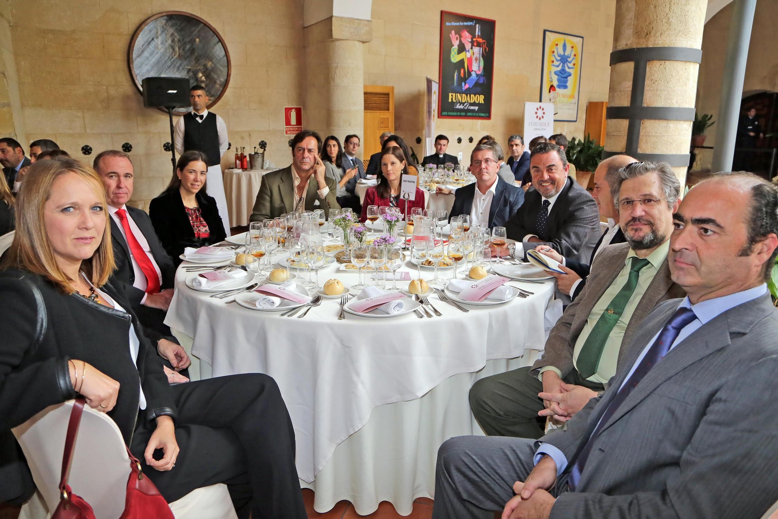 Las imágenes del Foro Joly con Joan Cortés