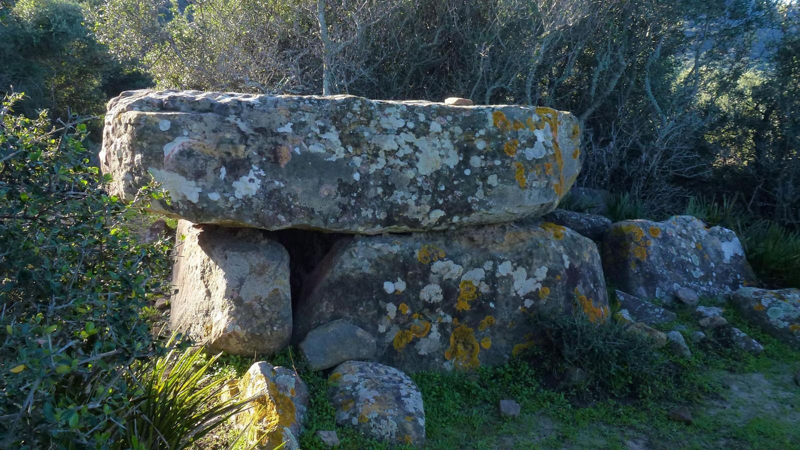 Dolmen de las Canchorreras. Dolmen de las Canchorreras.