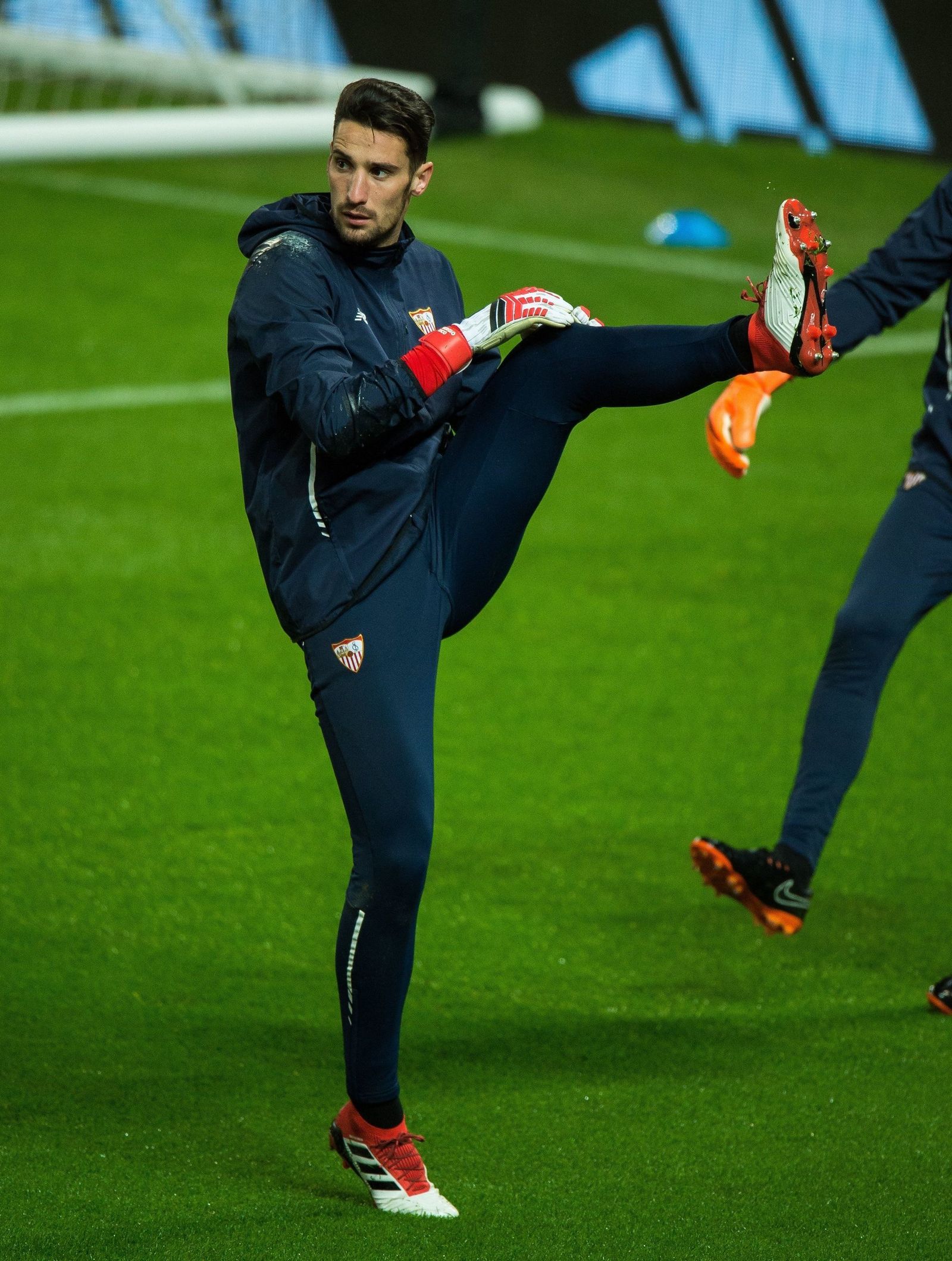 Sergio Rico, durante un entrenamiento con el Sevilla