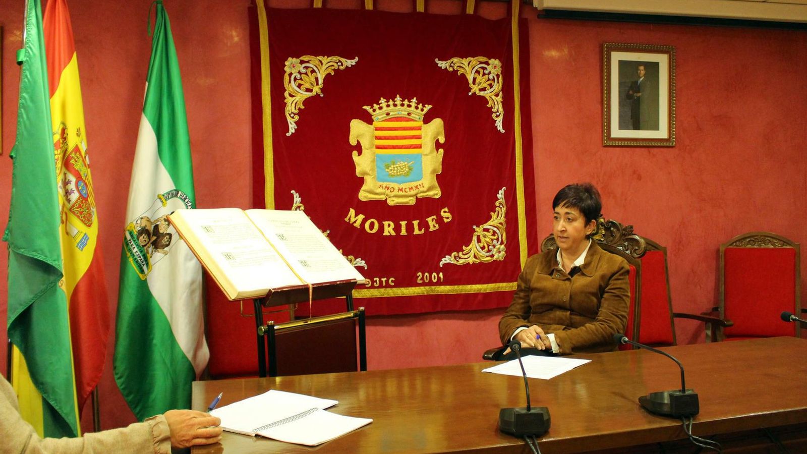 Francisca Carmona Alcántara, alcaldesa de Moriles, en el Ayuntamiento.