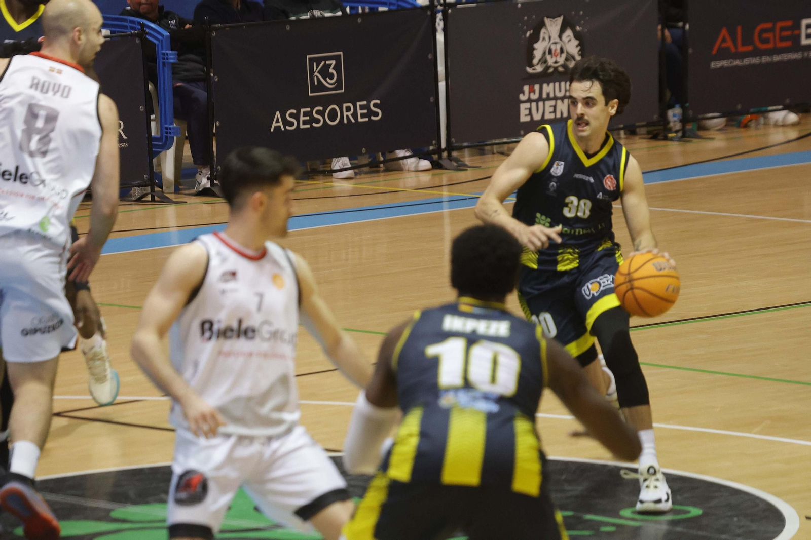 Las fotos del Udea Algeciras - Iraurgi Saski Baloia