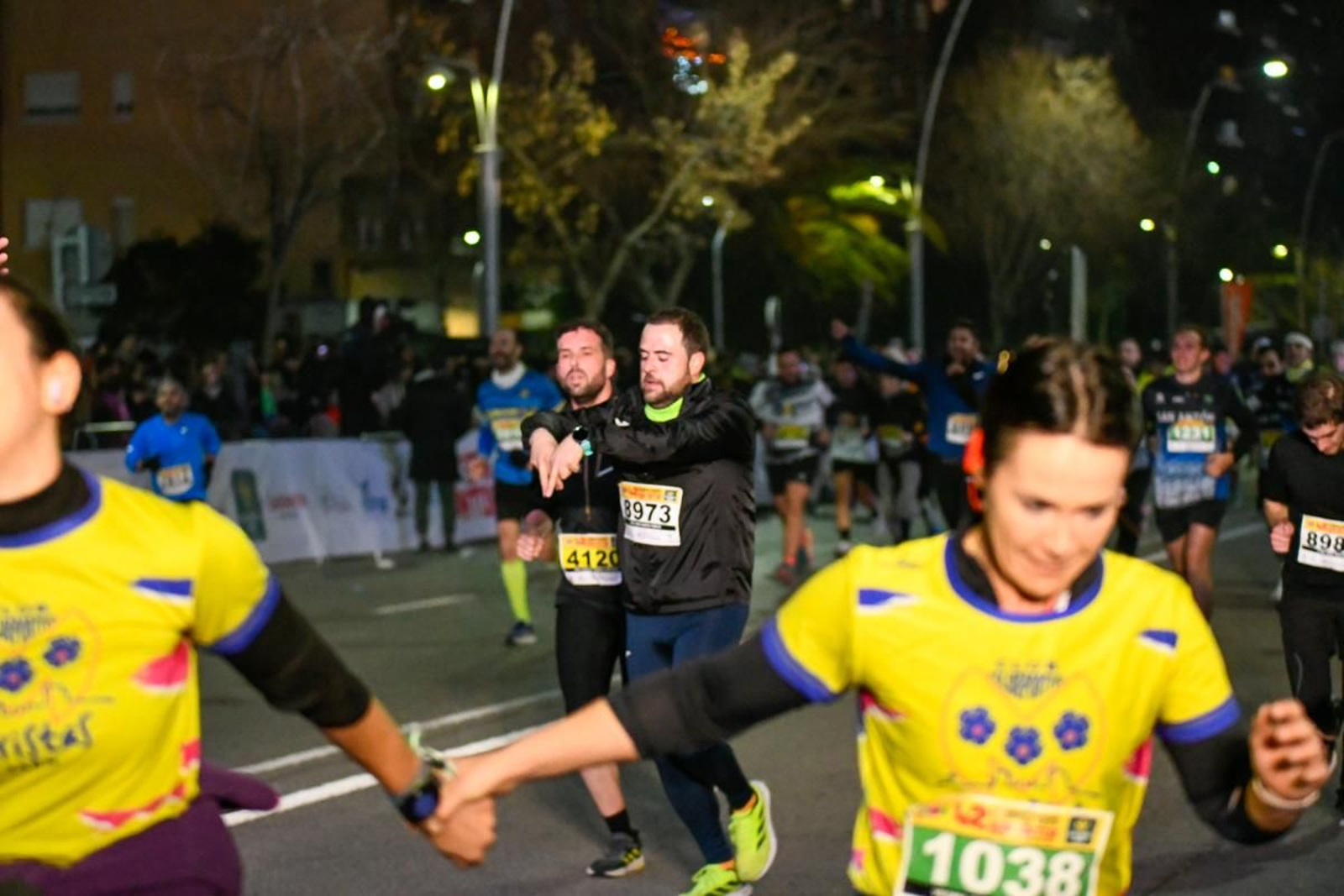 En imágenes: búscate en tu llegada a meta de la Carrera de San Antón 2025 (6)