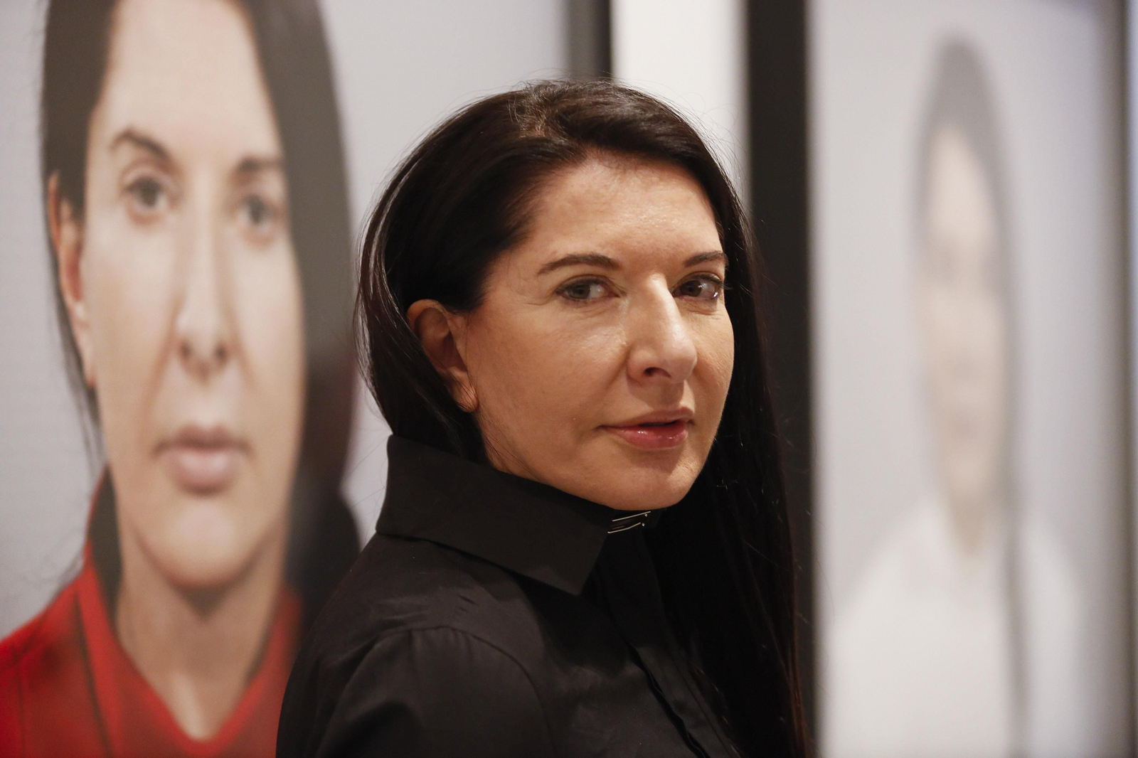 Marina Abramovic  en el CEAC de Málaga, en 2014