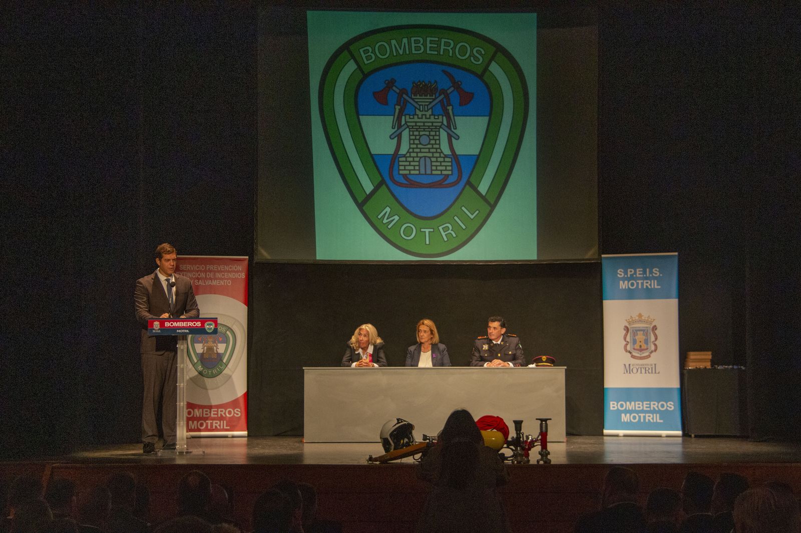 Así ha sido la entrega de condecoraciones y reconocimientos de los Bomberos de Motril
