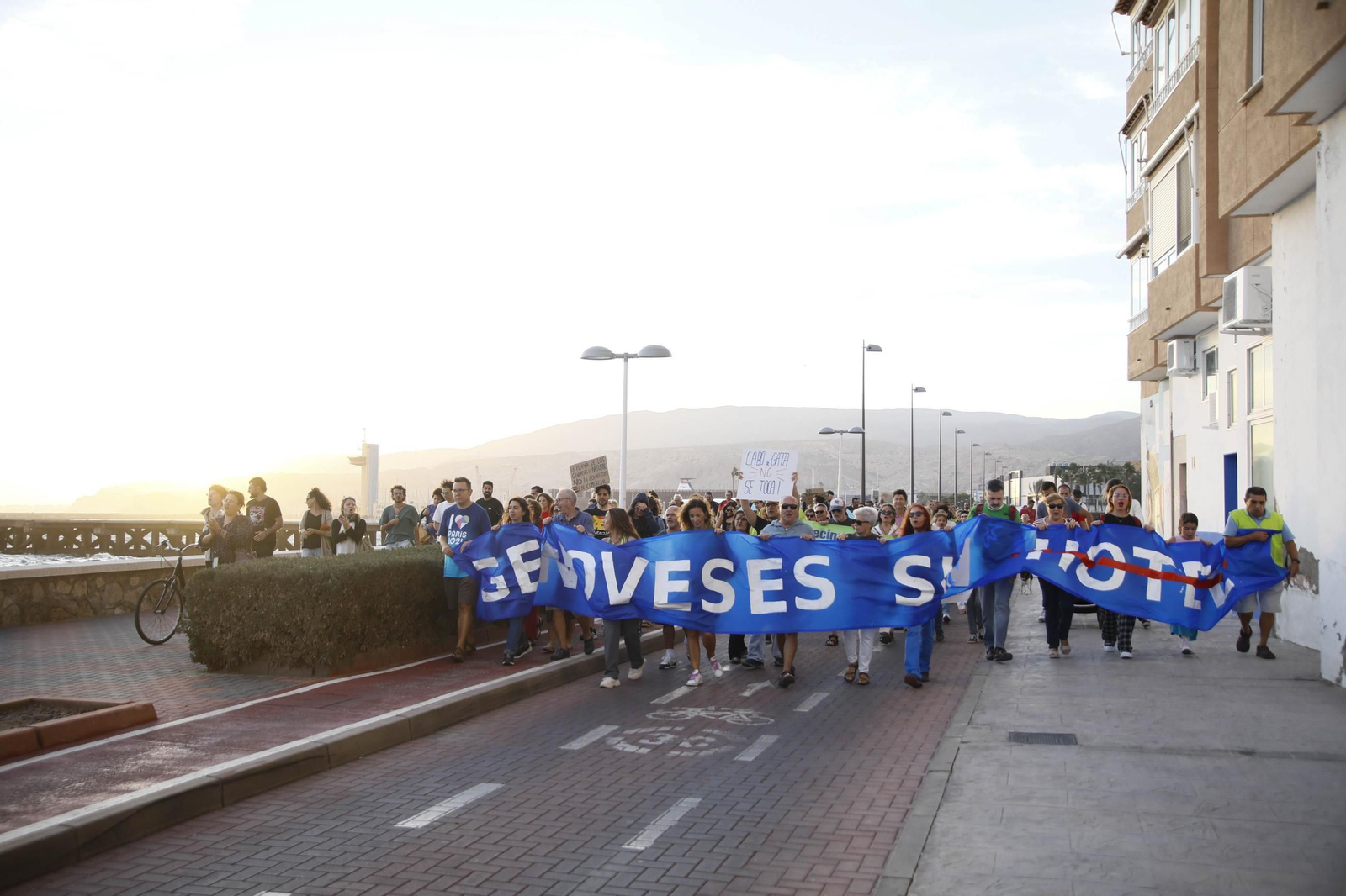La manifestación "Genoveses sin hotel", en imágenes