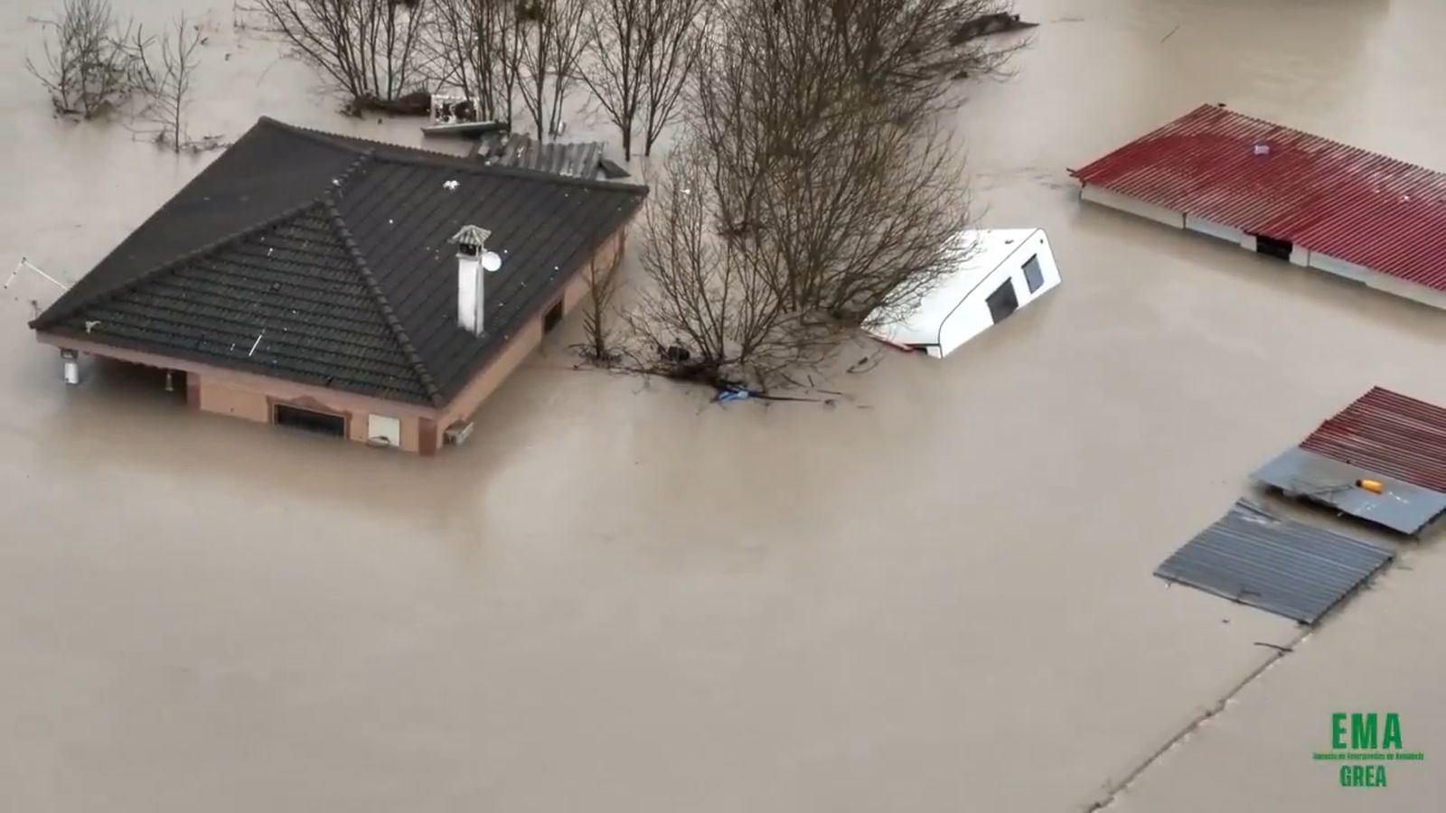 Las impresionantes imágenes de las viviendas inundadas por el Guadalquivir en Córdoba