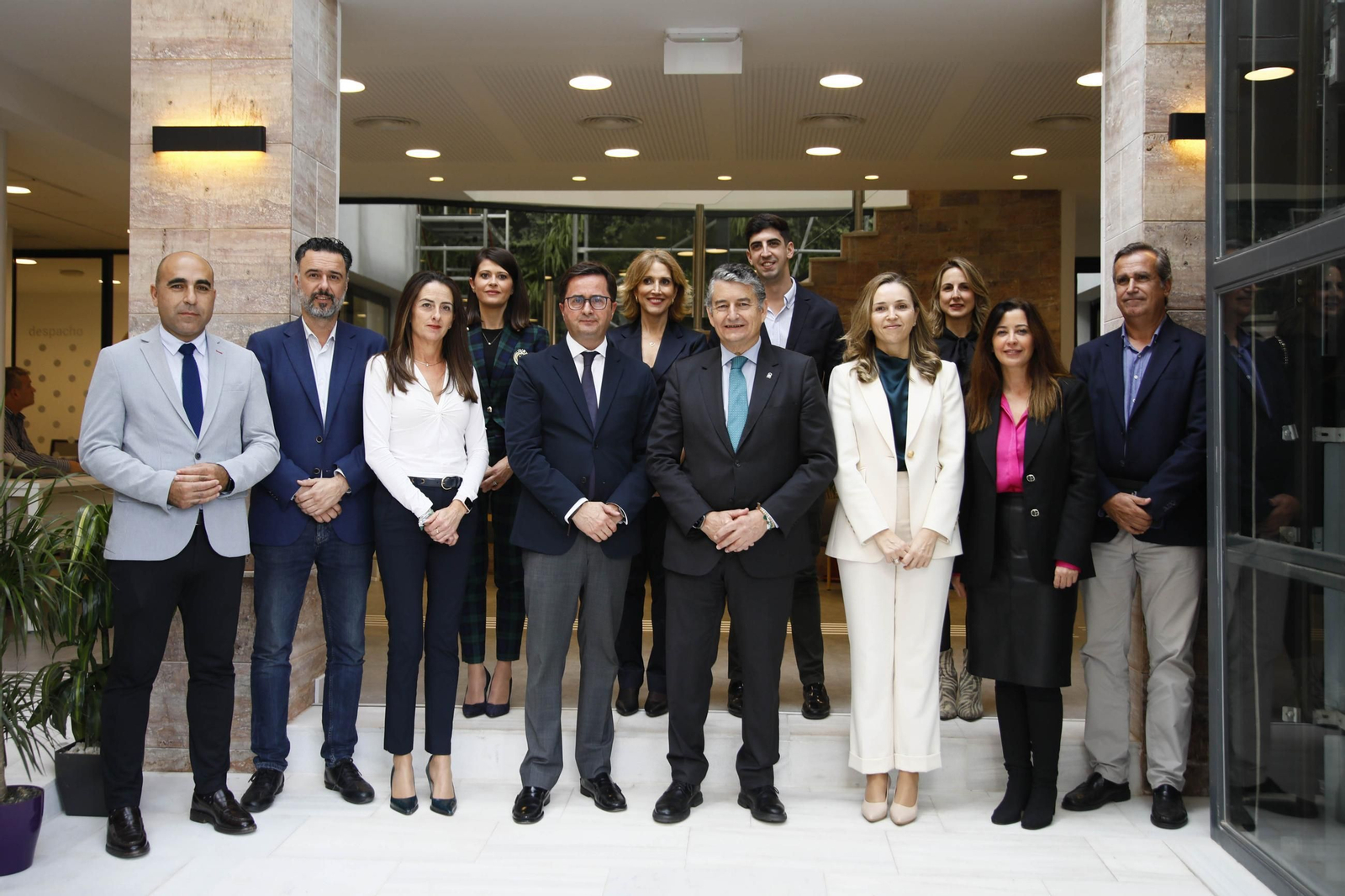 El consejero Antonio Sanz y el alcalde ejidense Francisco Góngora, firman un convenio para la creación de un Centro de Emprendimiento Digital, en imágenes