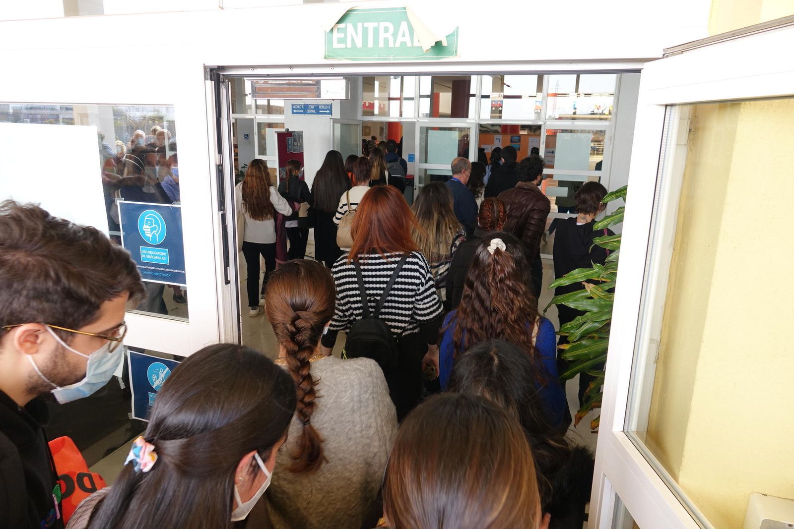 El examen MIR en Málaga, en fotos