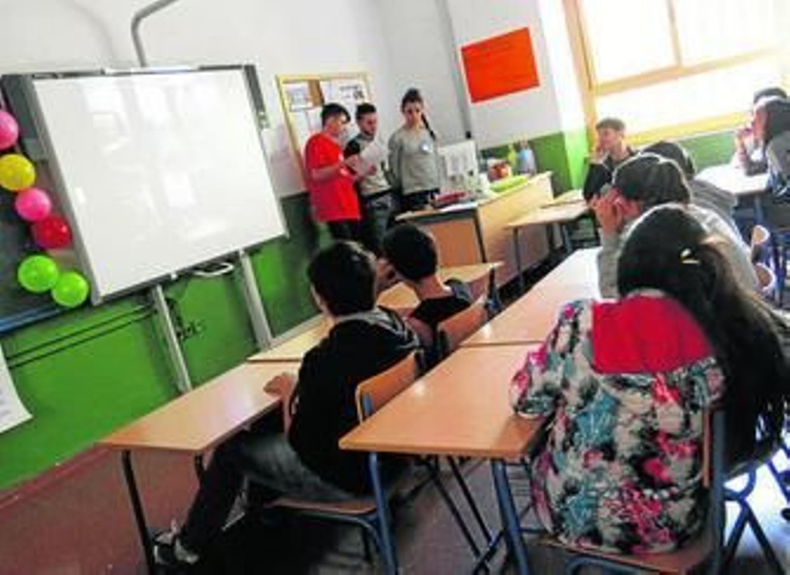 Alumnos de segundo de la ESO participaron en esta gimkana de concienciación.