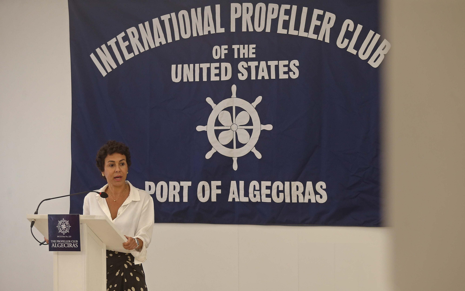 Fotos de la conferencia de Isabel Pardo de Vera en el Propeller Club Algeciras