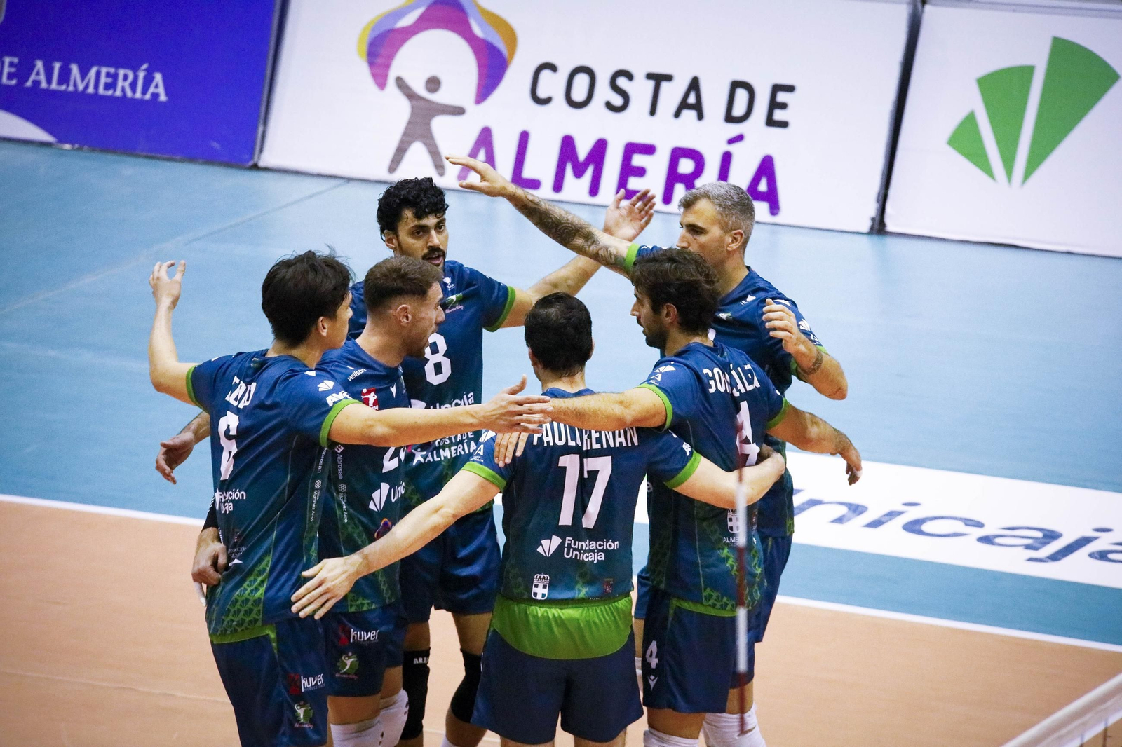 Unicaja Costa de Almería-Arenal Emeve de la Superliga, en imágenes
