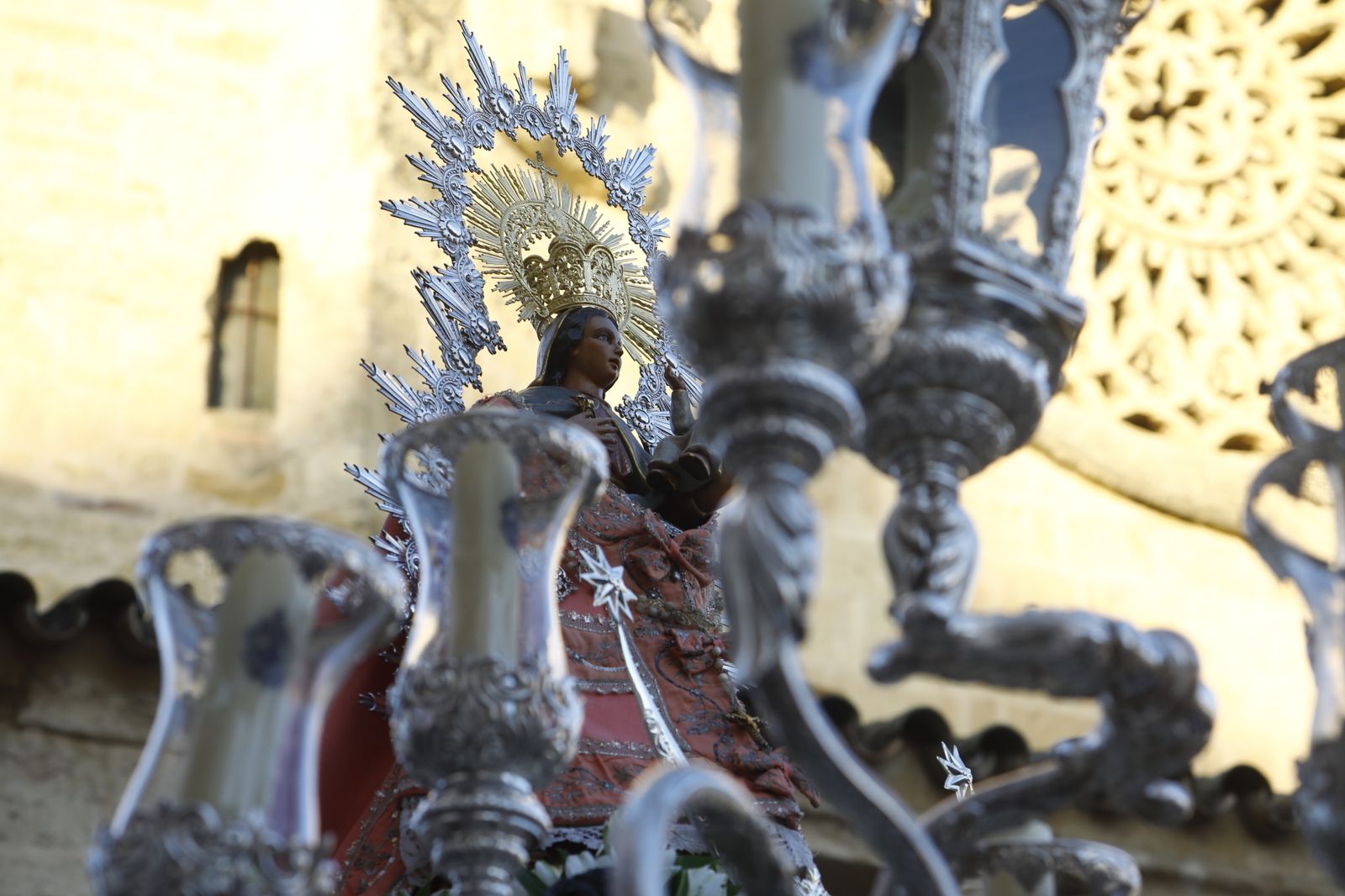 La procesión de la Virgen de Villaviciosa de Córdoba, en imágenes