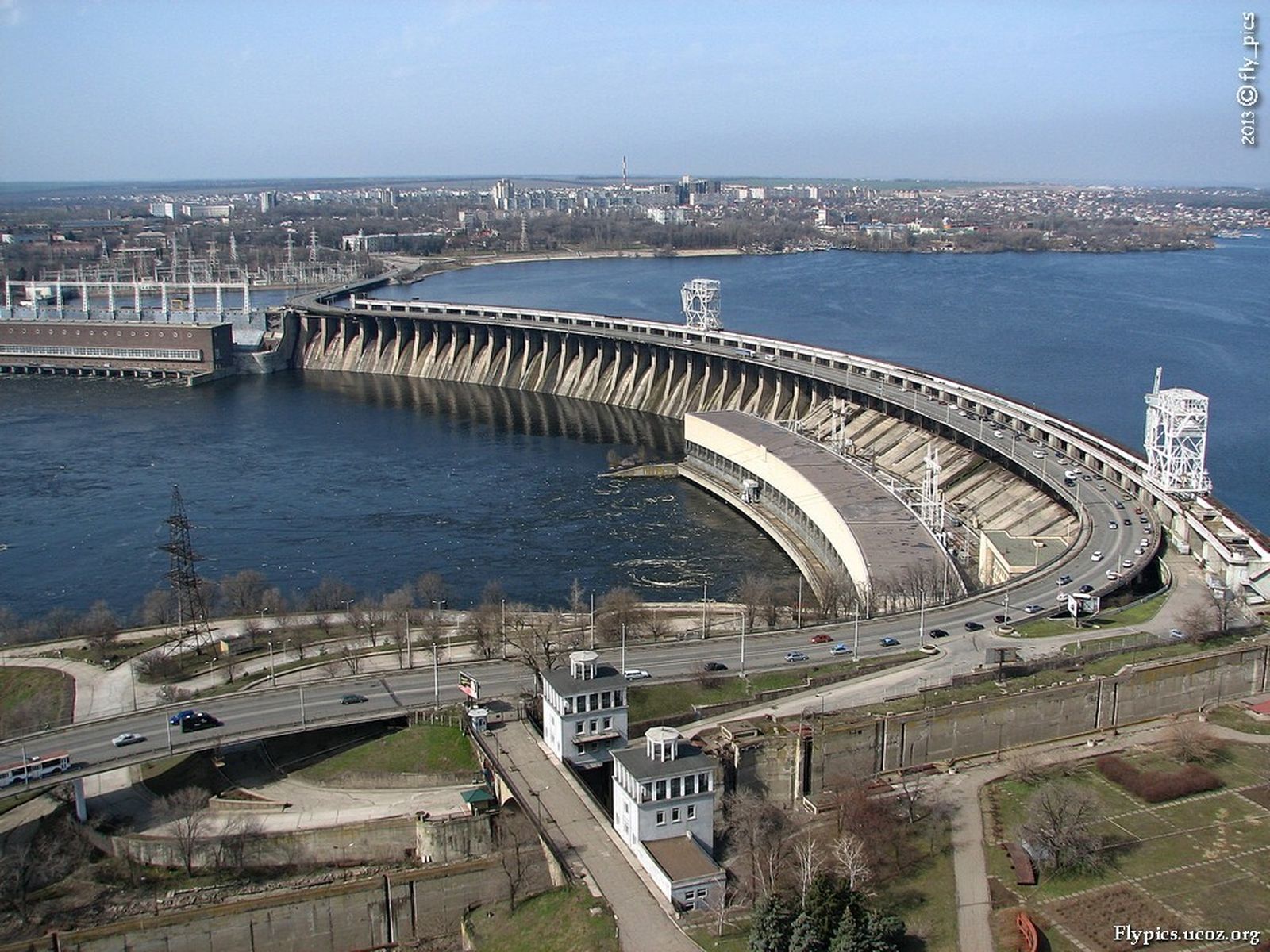 Ucrania advierte de los  planes de Rusia de tomar central hidroeléctrica