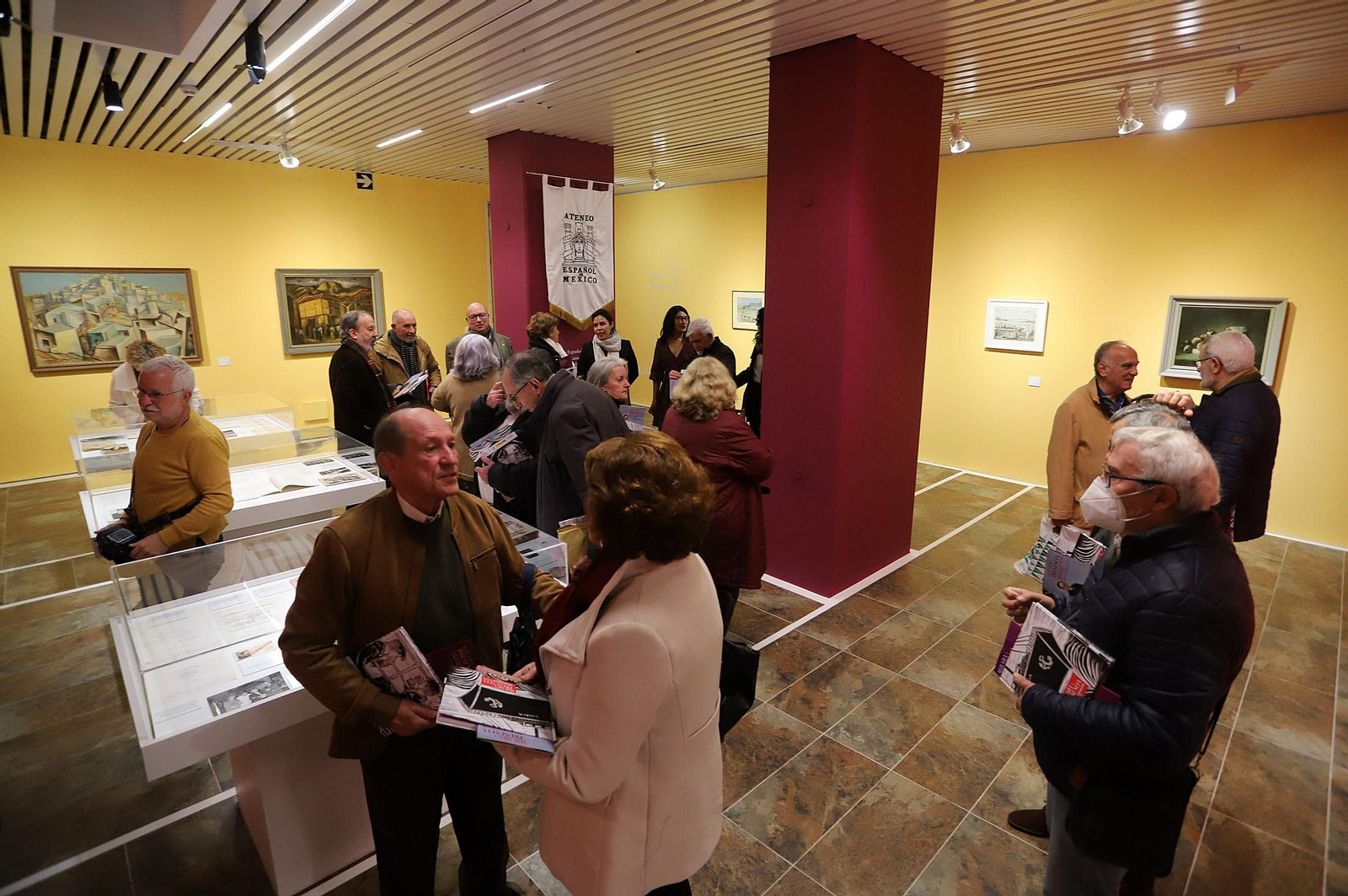 Imágenes de la exposición 'Mirada y Presencia. Obras del exilio republicano español en México'