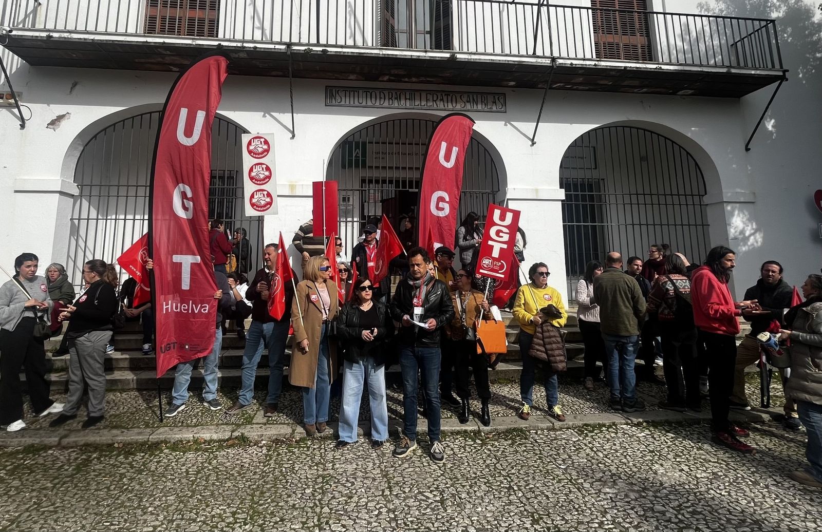 Movilización de UGT en el IES San Blas de Aracena.