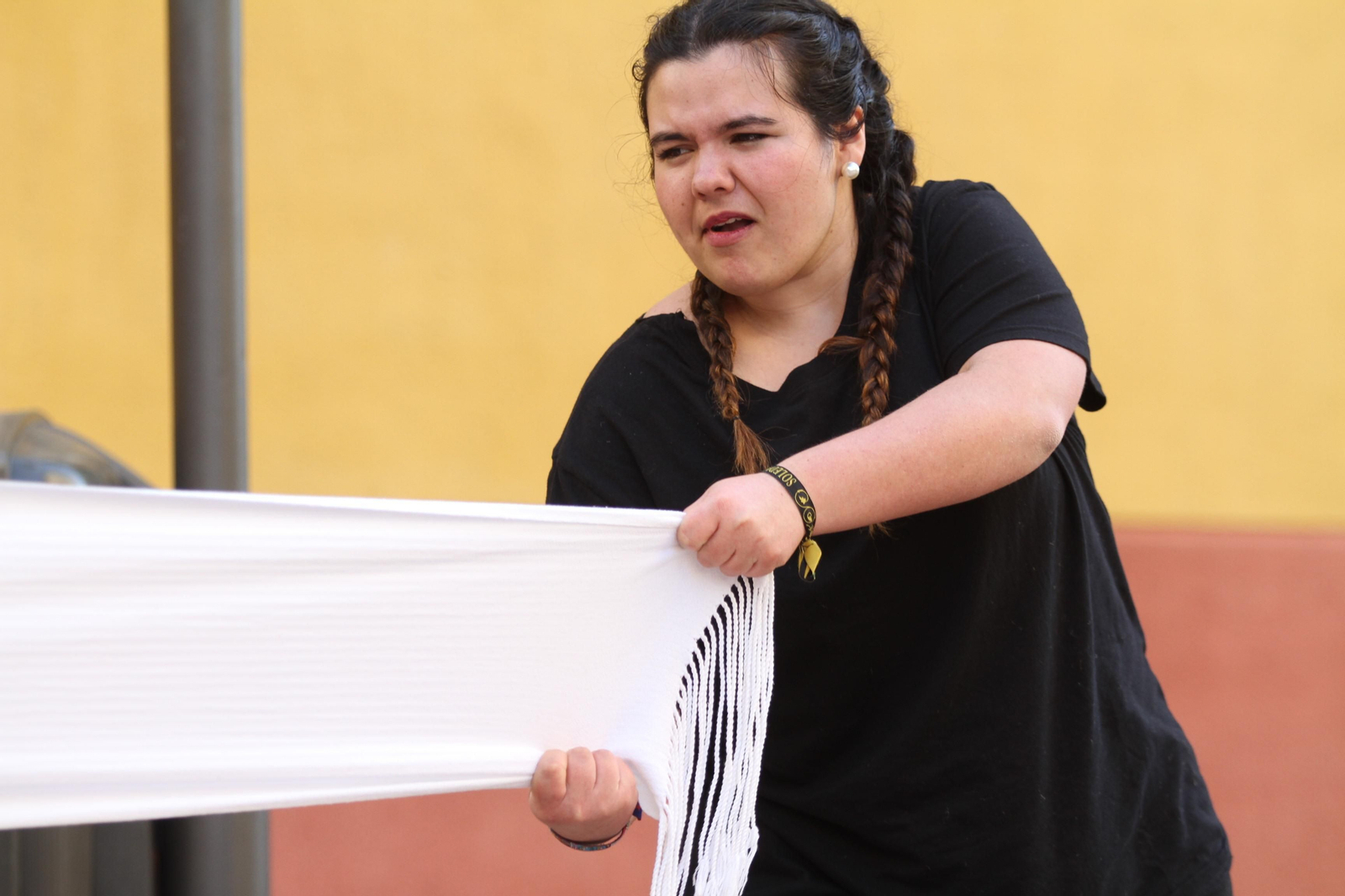 El ensayo de la cuadrilla de mujeres de la Hermandad del Santo Entierro, en imágenes