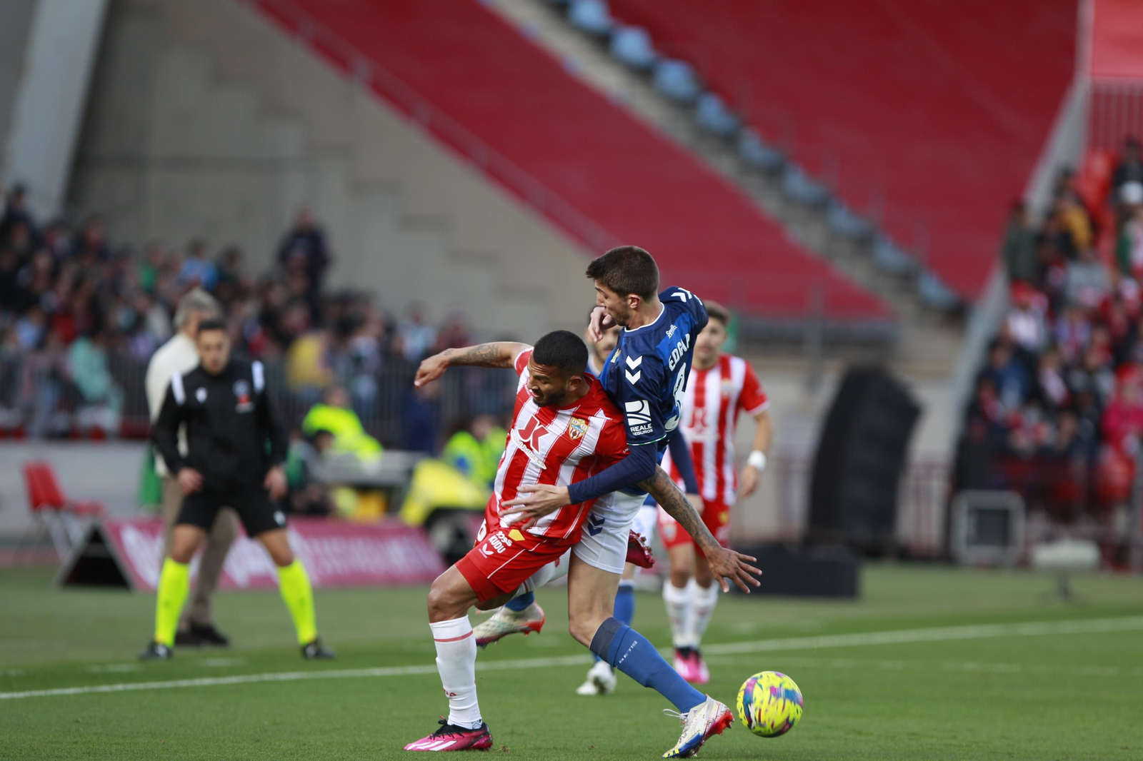 Imágenes del partido de fútbol U.D. Almería-Real Betis Balompié