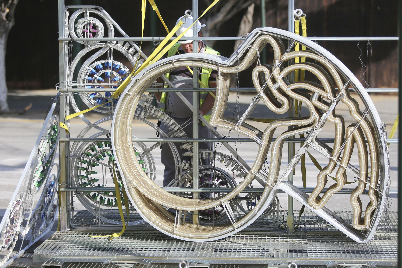 Las fotos de los preparativos para la Feria de Málaga 2019