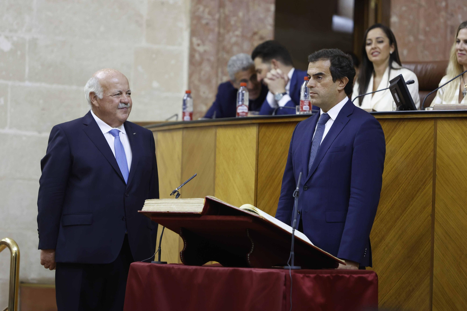 La constitución del Parlamento andaluz, todas las imágenes