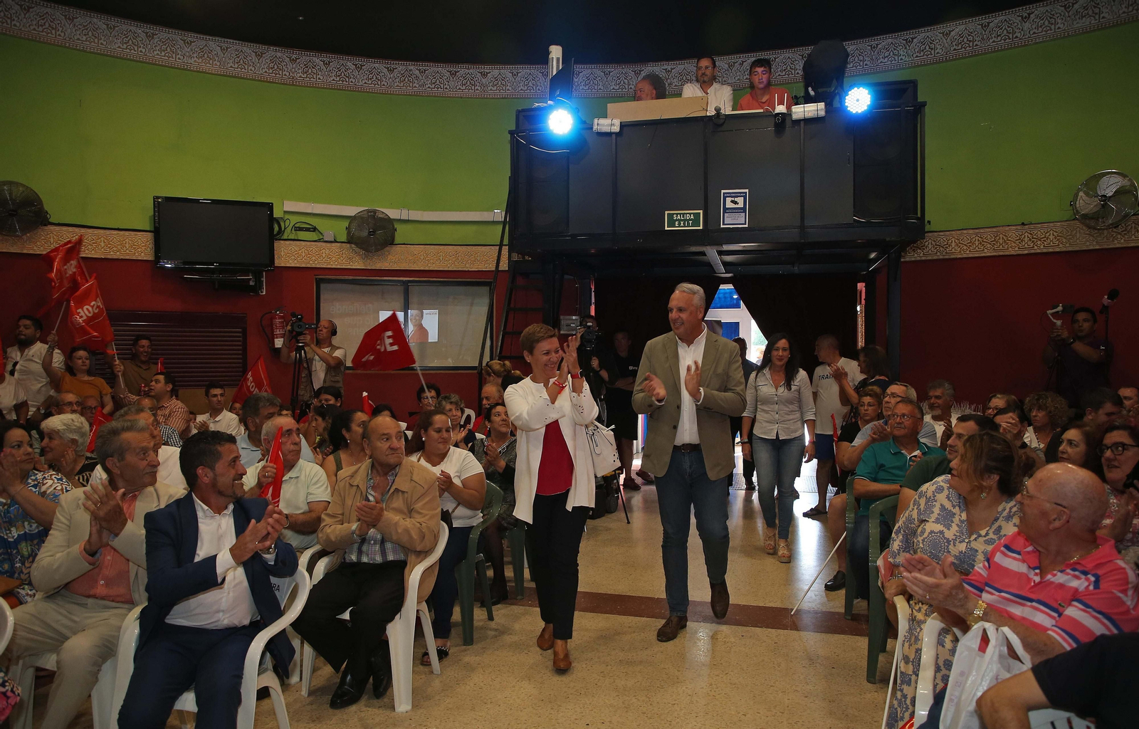 Fotos de la presentación de la candidatura de Gemma Araujo a la Alcaldía de La Línea