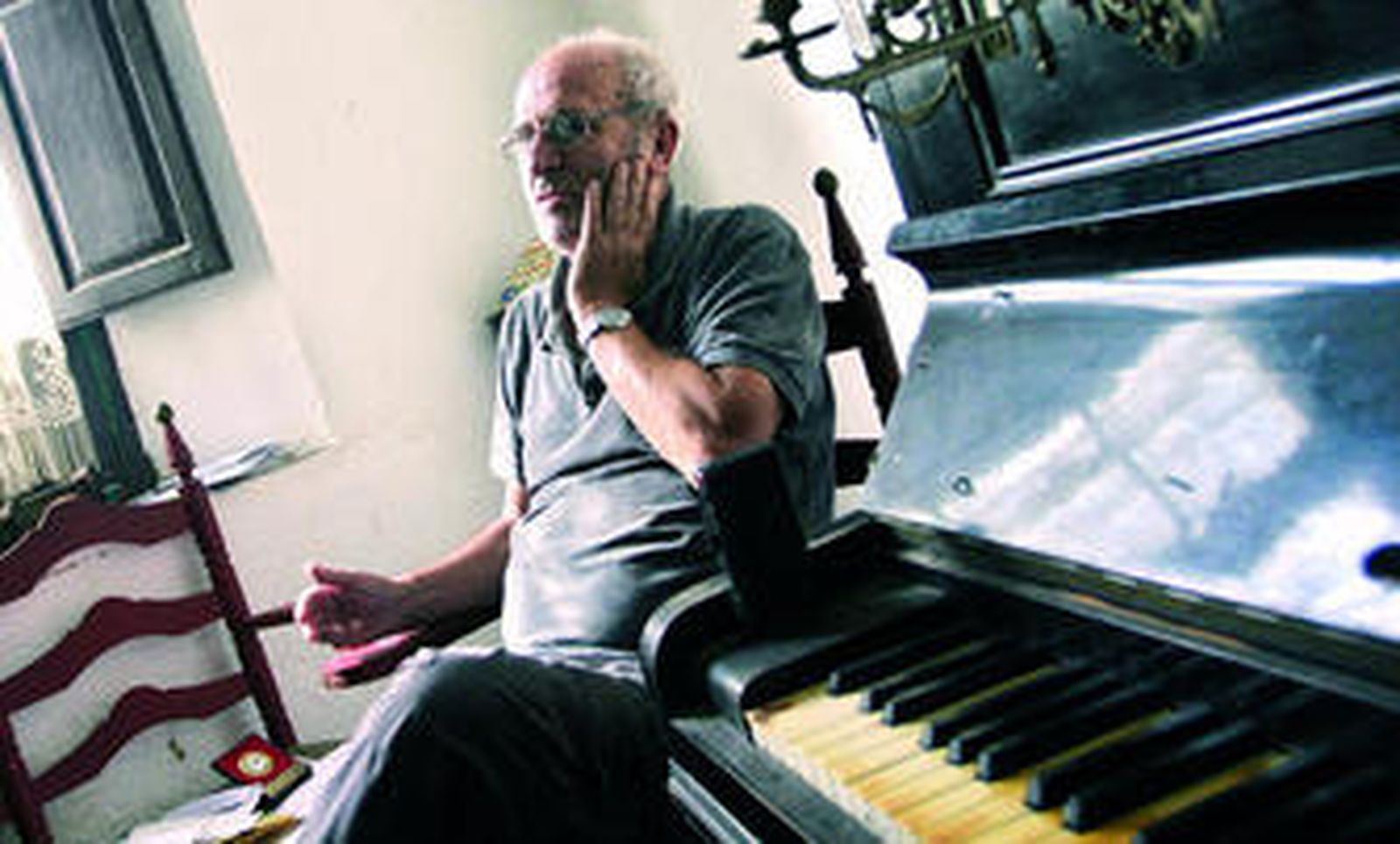 Miguel Romero Esteo, el pasado octubre, en su casa de Málaga.