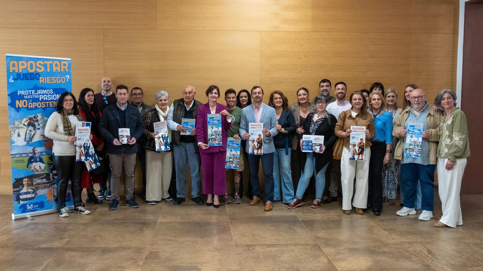 Asistentes a la presentación de la campaña de prevención del juego de apuestas online para jóvenes y adolescentes.