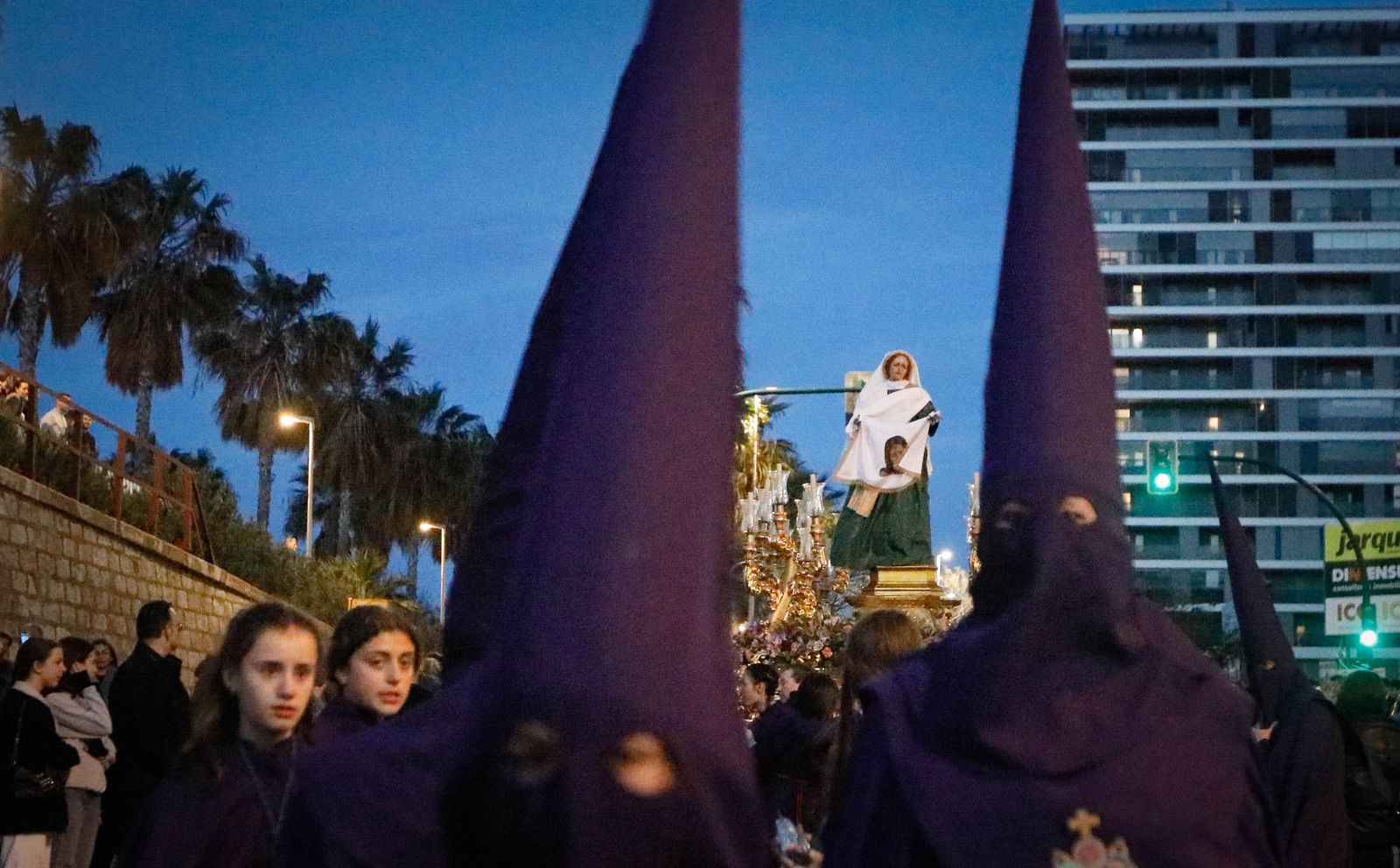 La procesión del Encuentro, en imágenes