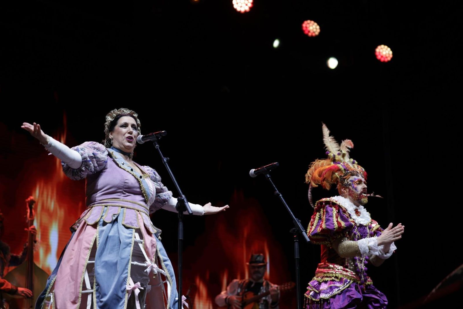 Cortejo, acto y quema del Dios Momo del Carnaval de Cádiz 2026