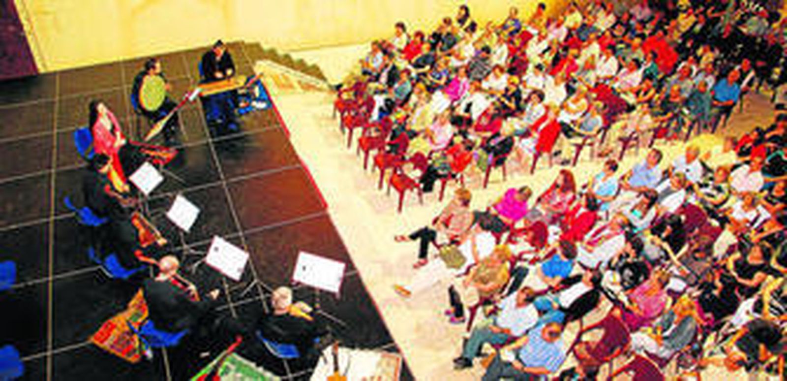 La soprano Renata Fusco puso voz a las melodías de Ensemble Durendal el año pasado. En esta edición, vuelve a Veléz Blanco.